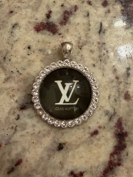 Louis Vuitton Accessories - Louis Vuitton Pendant